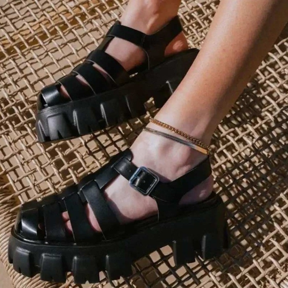 Steve Madden Chunky Fisherman Platform Sandals Womens 6 all Black Lug Sole